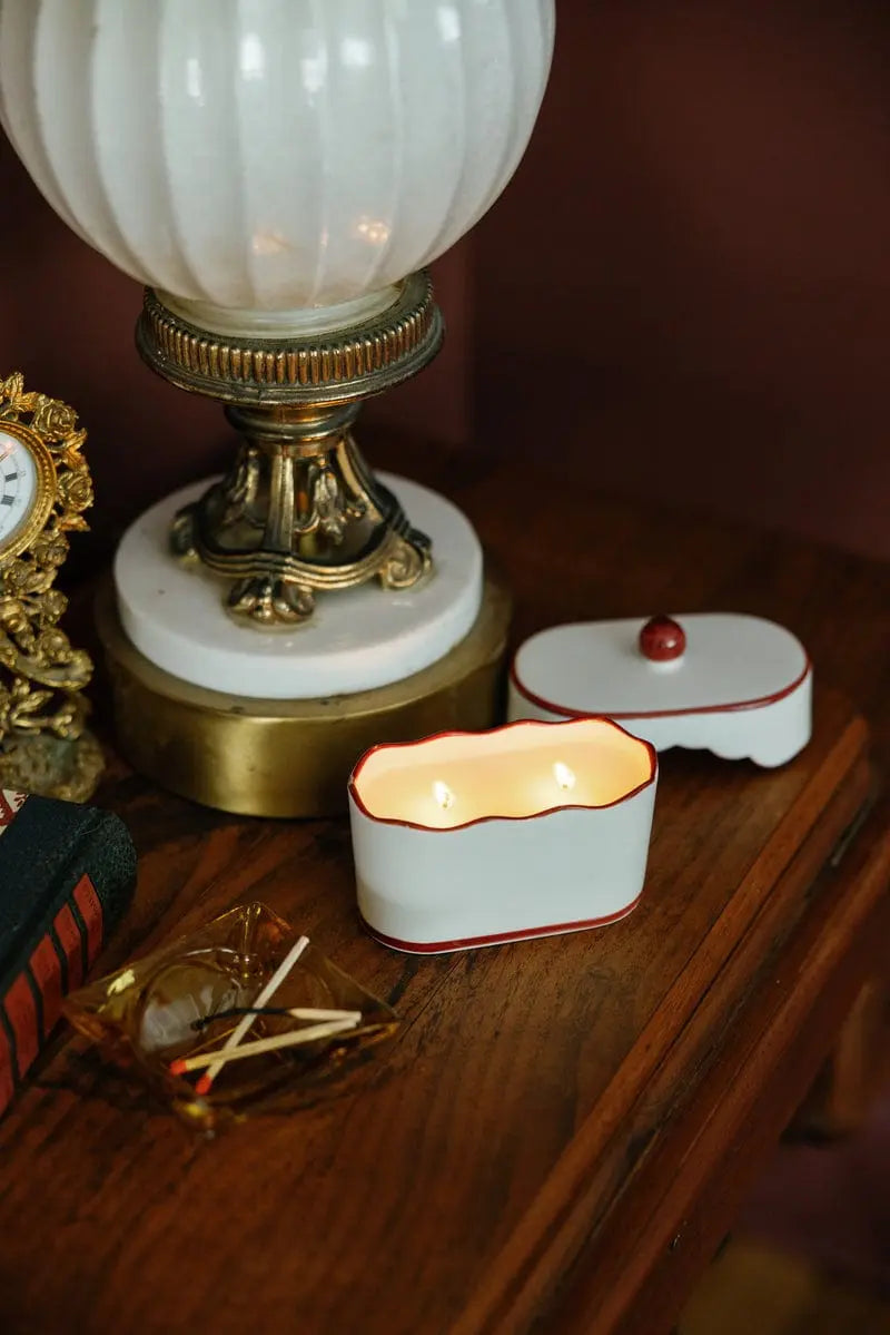 French Linen & Orris - 5.5 oz Ceramic Candle Paddywax